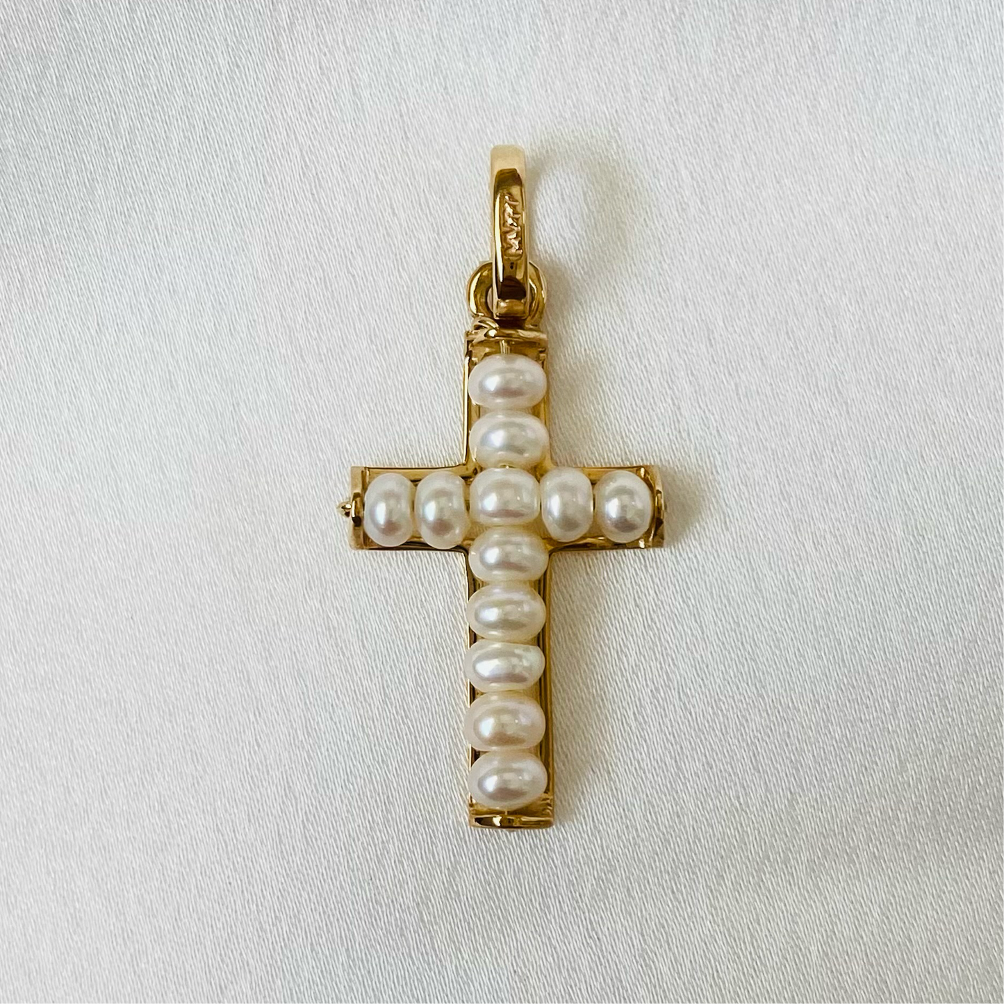 Cruz con Perlas 14k