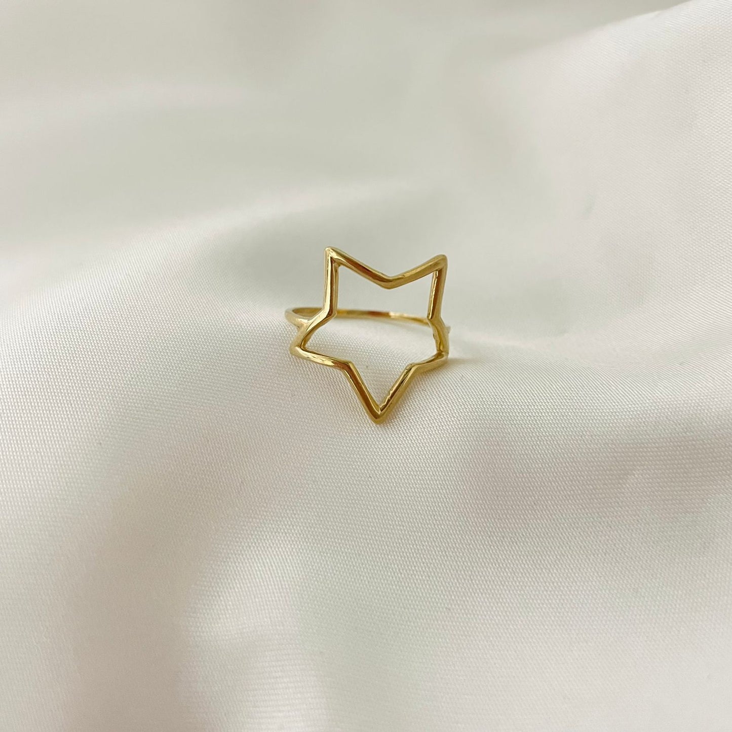 Anillo Silueta Estrella 10K